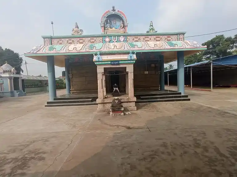 Arulmigu Varadharaja Perumal Temple, Pongalur - 641667 அருள்மிகு வரதராஜப்பெருமாள் திருக்கோயில், Pongalur - 641667, Tiruppur - Ancient Temple Architecture and History Image 2