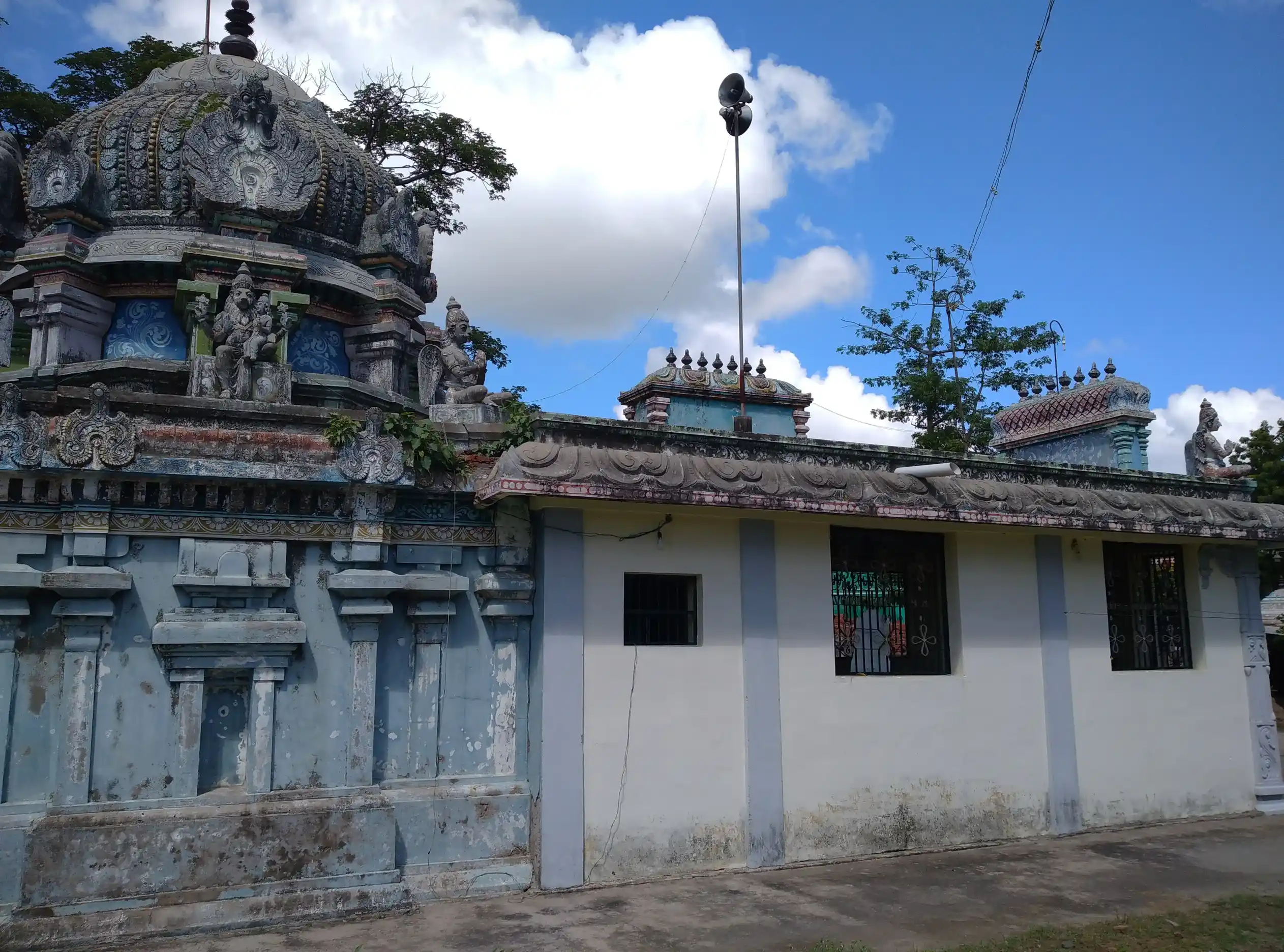 Arulmigu Varadharaja Perumal Temple, Ponthottam - 609503 அருள்மிகு வரதராஜபெருமாள் திருக்கோயில், Ponthottam - 609503, Thiruvarur - Ancient Temple Architecture and History Image 3