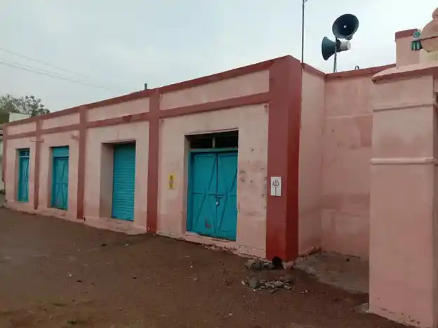 Arulmigu Varadharaja Perumal Temple, Punalvasal - 636116 அருள்மிகு வரதராஜப்பெருமாள் திருக்கோயில், Punalvasal, Punalvasal - 636116, Salem - Ancient Temple Architecture and History Image 3