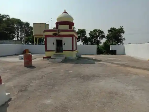 Arulmigu Varadharaja Perumal Temple, Saathampaadi - 604204 அருள்மிகு வரதராஜப்பெருமாள் திருக்கோயில், Saathampaadi - 604204, Viluppuram - Ancient Temple Architecture and History Image 2