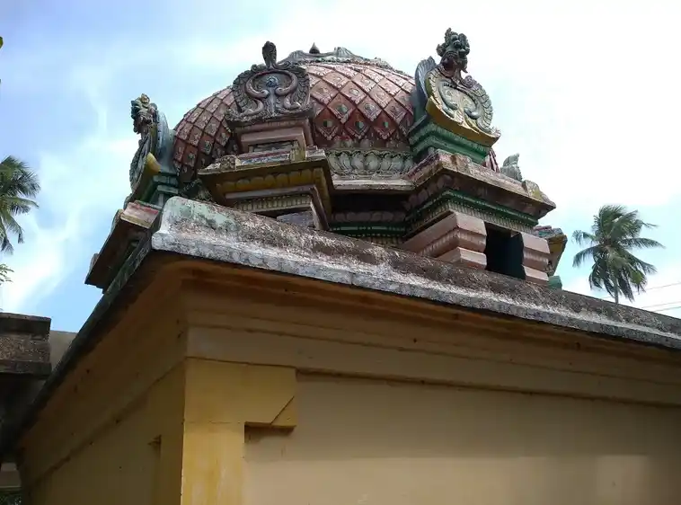 Arulmigu Varadharaja Perumal Temple, Sakkarakonthangudi - 609603 அருள்மிகு வரதராஜபெருமாள் திருக்கோயில், Sakkarakonthangudi - 609603, Thiruvarur - Ancient Temple Architecture and History Image 5