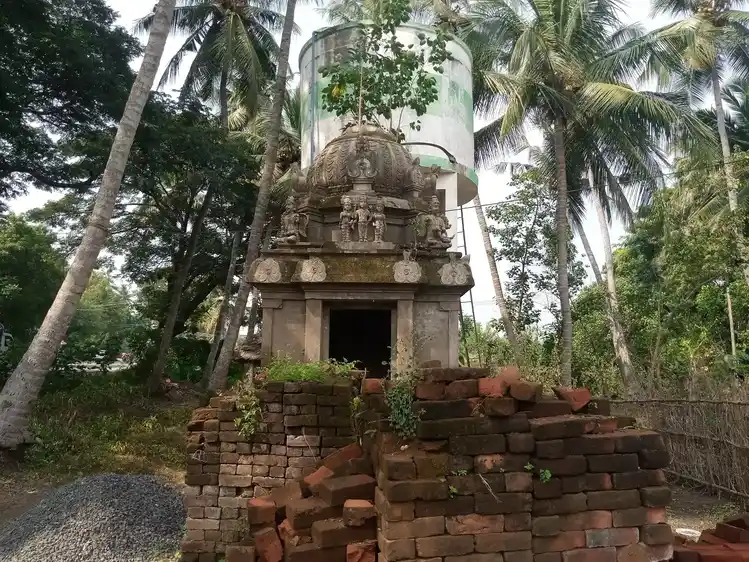 Arulmigu Varadharaja Perumal Temple, Sangamangalam - 609403