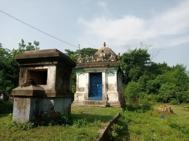 Arulmigu Varadharaja Perumal Temple, Thalayoor - 609403 அருள்மிகு வரதராஜபெருமாள் திருக்கோயில், Thalayoor - 609403, Thiruvarur - Ancient Temple Architecture and History Image 2