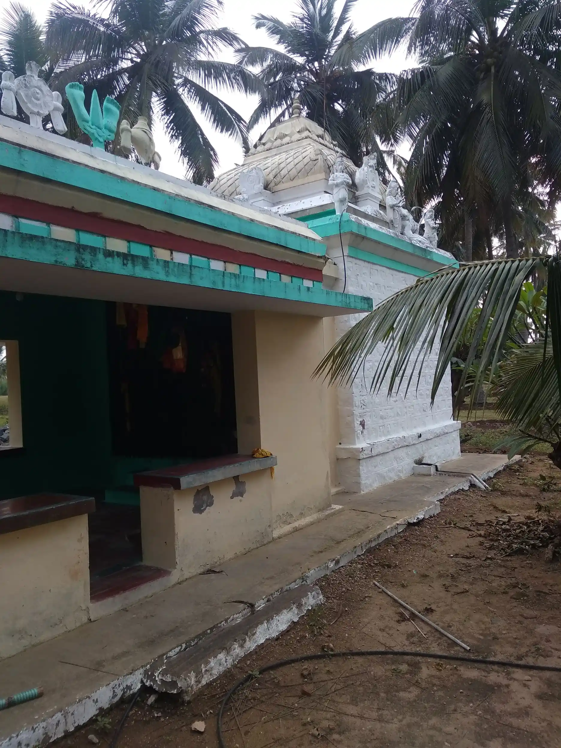 Arulmigu Varadharaja Perumal Temple, Thoppampatti - 642120 Arulmigu Varadharaja Perumal Temple,  - 642120, Coimbatore - Ancient Temple Architecture and History Image 2