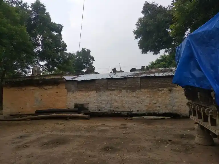 Arulmigu Varadharaja Perumal Temple, V.Nerkunam - 605752 அருள்மிகு வரதராஜப்பெருமாள் திருக்கோயில், V.Nerkunam - 605752, Viluppuram - Ancient Temple Architecture and History Image 3