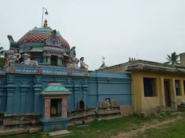 Arulmigu Varadharaja Perumal Temple, Vayaloor - 609501 அருள்மிகு வரதராஜப்பெருமாள் திருக்கோயில், Vayaloor - 609501, Thiruvarur - Ancient Temple Architecture and History Image 3