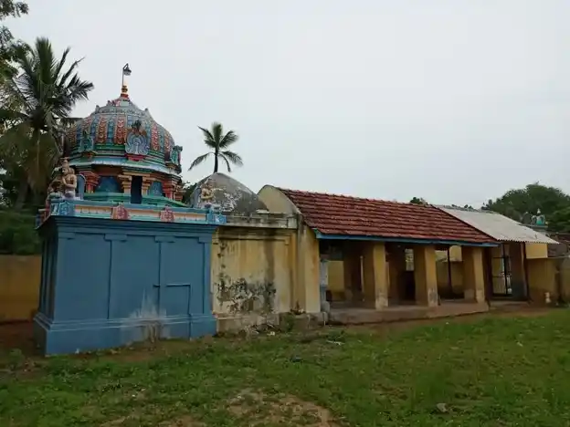 Arulmigu Varadharaja Perumal Temple, Vayaloor - 609501 அருள்மிகு வரதராஜப்பெருமாள் திருக்கோயில், Vayaloor - 609501, Thiruvarur - Ancient Temple Architecture and History Image 4
