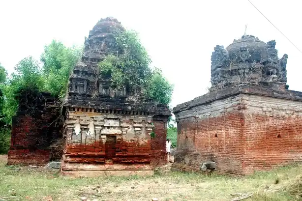 Arulmigu Varadharaja Perumal Temple, Veeranatham - 608303 அருள்மிகு வரதராஜப் பெருமாள் திருக்கோயில், Veeranatham - 608303, Cuddalore - Ancient Temple Architecture and History Image 7