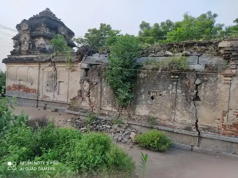 Arulmigu Varadharaja Perumal Temple, Veerasozhiyam - 606206 அருள்மிகு வரதராஜப்பெருமாள் திருக்கோயில், Veerasozhiyam - 606206, Kallakurichi - Ancient Temple Architecture and History Image 3