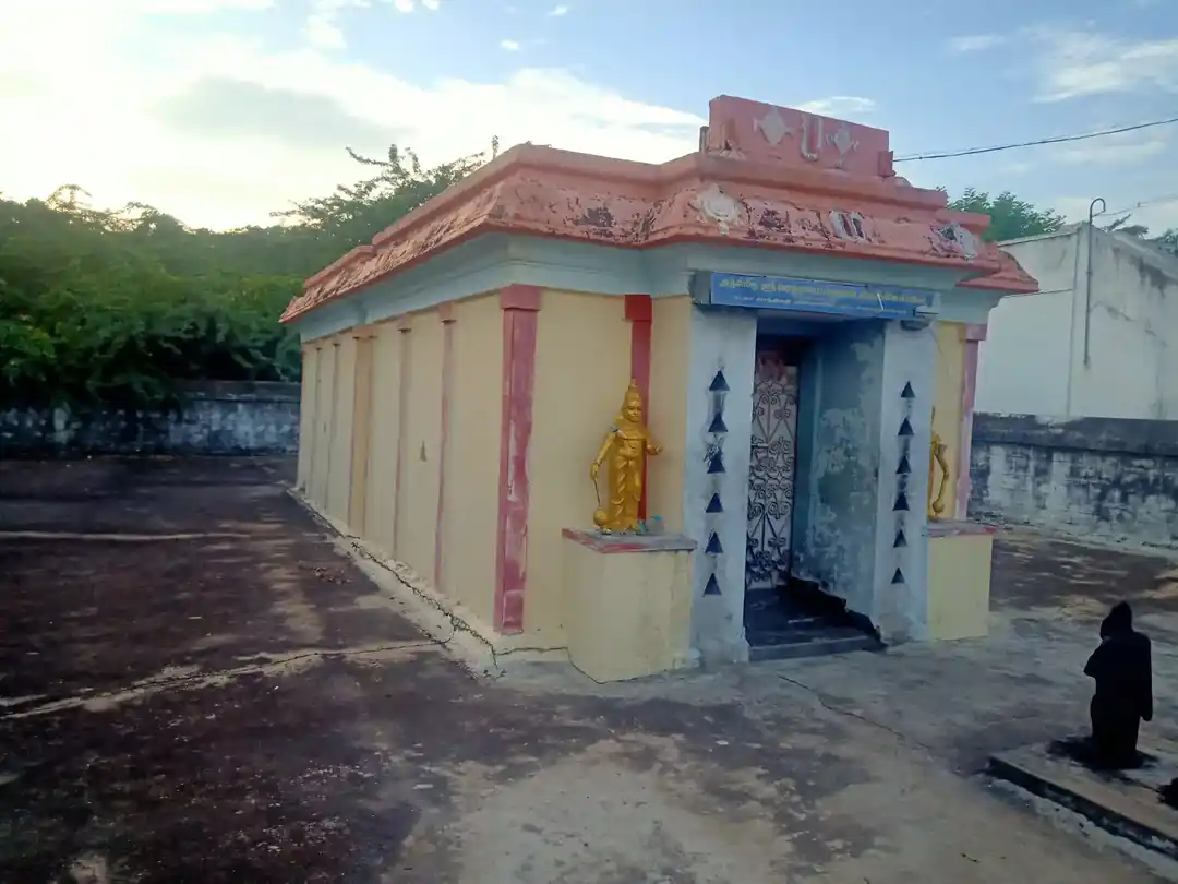Arulmigu Varadharaja Perumal Temple, Velaanandhal - 606207 அருள்மிகு வரதராஜப்பெருமாள் திருக்கோயில், Velaanandhal - 606207, Kallakurichi - Ancient Temple Architecture and History Image 5