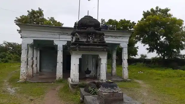 Arulmigu Varadharaja Perumal Temple, Vetavalam - 606754 அருள்மிகு வரதராஜப்பெருமாள் திருக்கோயில், வேட்டவலம் - 606754, Tiruvannamalai - Ancient Temple Architecture and History Image 4
