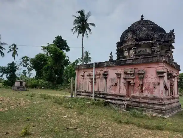 Arulmigu Varadharaja Perumal Temple, Voimedu, Marudhur South - 614714 அருள்மிகு வரதராஜ பெருமாள் கோயில், வாய்மேடு, மருதூர் தெற்கு - 614714, Nagapattinam - Ancient Temple Architecture and History Image 5