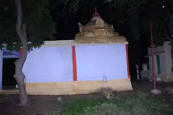 Arulmigu Varadharaja Perumaltemple, Kanakampalayam - 642126 அருள்மிகு வரதராஜப்பெருமாள் திருக்கோயில், Kanakampalayam - 642126, Tiruppur - Ancient Temple Architecture and History Image 4