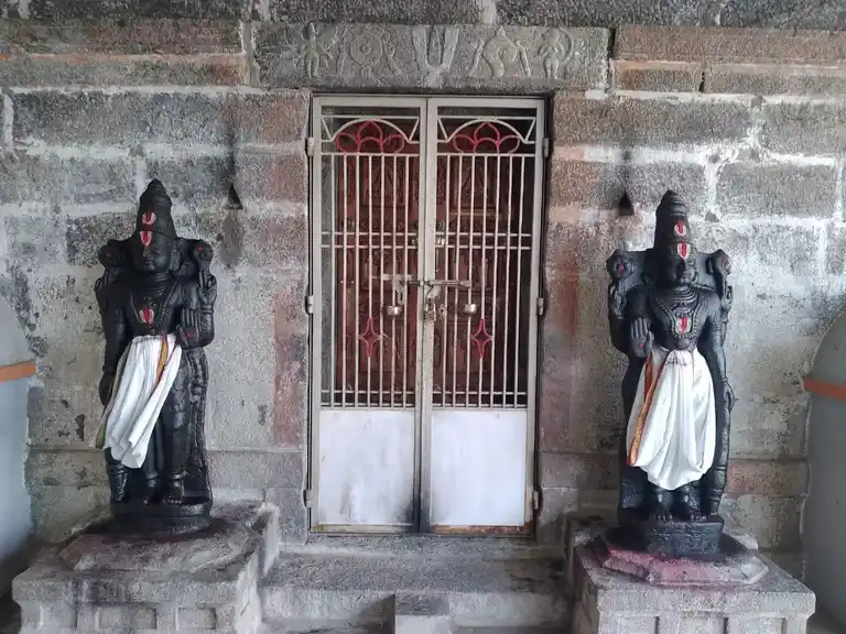 Arulmigu Varadharaja Peumal Temple, Vellaiyur - 606107 அருள்மிகு வரதராஜப்பெருமாள் திருக்கோயில், Vellaiyur - 606107, Kallakurichi - Ancient Temple Architecture and History Image 6