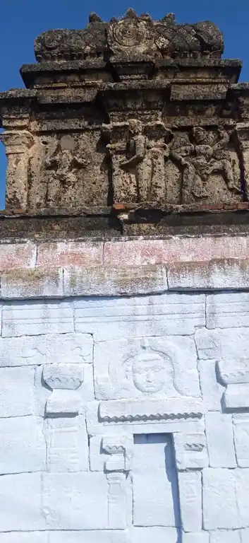 Arulmigu Varadharaja Temple, Ponnapuram - 638657 Arulmigu Varadharaja Temple,  - 638657, Tiruppur - Ancient Temple Architecture and History Image 2