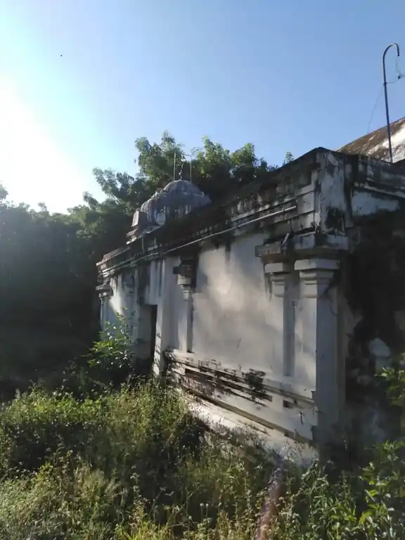 Arulmigu Varadharajaperumal And Chokkanathaswamy Temple, Thirumangaicherry - 609807 அருள்மிகு வரதராஜப்பெருமாள் மற்றும் சொக்கநாத சுவாமி திருக்கோயில், Thirumangaicherry - 609807, Thanjavur - Ancient Temple Architecture and History Image 6
