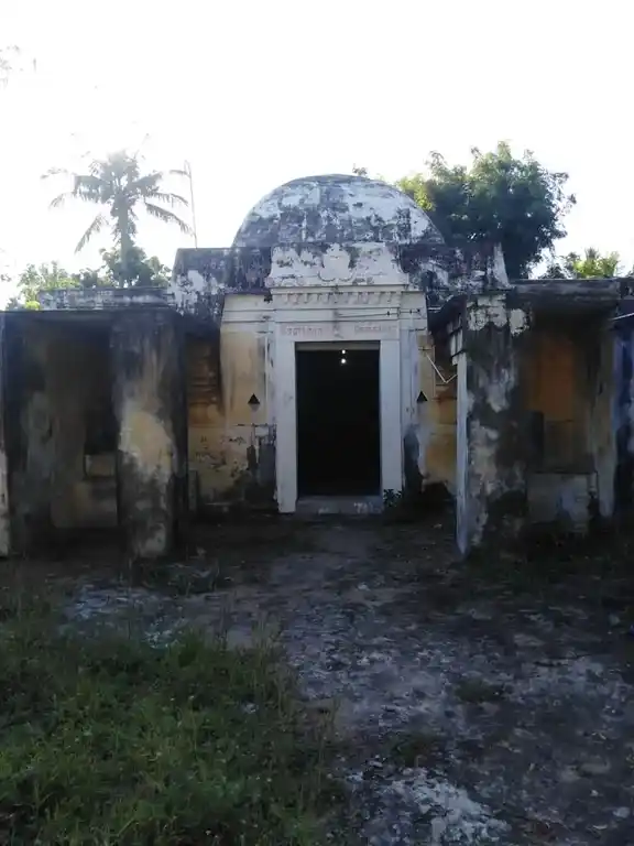 Arulmigu Varadharajaperumal And Chokkanathaswamy Temple, Thirumangaicherry - 609807 அருள்மிகு வரதராஜப்பெருமாள் மற்றும் சொக்கநாத சுவாமி திருக்கோயில், Thirumangaicherry - 609807, Thanjavur - Ancient Temple Architecture and History Image 8