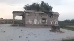 Arulmigu Varadharajaperumal Puspavaneswarar Temple, Neiveli - 621217 Arulmigu Varadharajaperumal Puspavaneswarar Temple, Neiveli - 621217, Thiruchirappalli - Ancient Temple Architecture and History Image 3