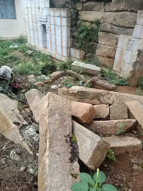 Arulmigu Varadharajaperumal Temple, Andapuram - 637020 அருள்மிகு வரதராஜப் பெருமாள் திருக்கோயில், Andapuram - 637020, Namakkal - Ancient Temple Architecture and History Image 6