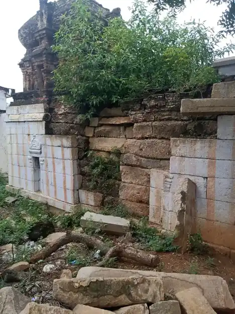 Arulmigu Varadharajaperumal Temple, Andapuram - 637020 அருள்மிகு வரதராஜப் பெருமாள் திருக்கோயில், Andapuram - 637020, Namakkal - Ancient Temple Architecture and History Image 7