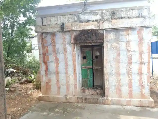Arulmigu Varadharajaperumal Temple, Andapuram - 637020 அருள்மிகு வரதராஜப் பெருமாள் திருக்கோயில், Andapuram - 637020, Namakkal - Ancient Temple Architecture and History Image 8