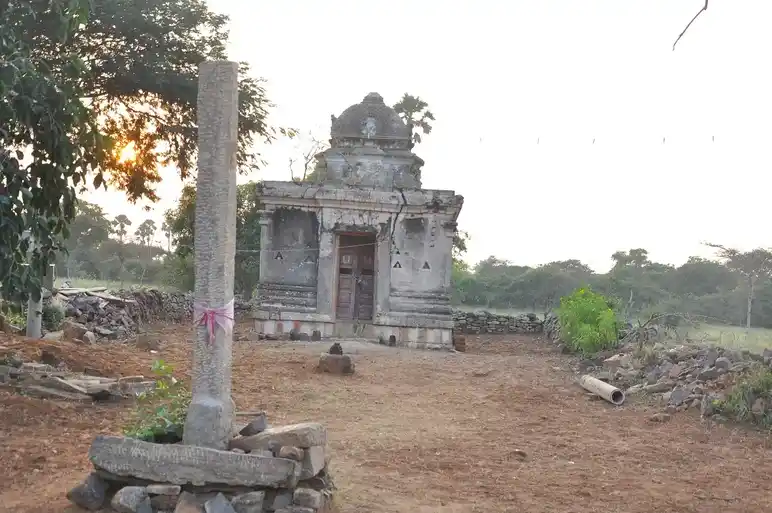 Arulmigu Varadharajaperumal Temple, Anuppapatti, Kilangundal - 638106