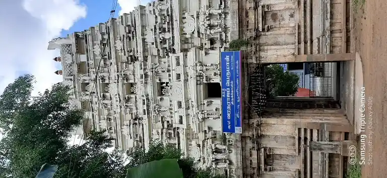 Arulmigu Varadharajaperumal Temple, Aranmanai Street, Thirumeniyarkoil - 609204 அருள்மிகு வரதராஜபெருமாள் திருக்கோயில், அரண்மனை தெரு, Thirumeniyarkoil - 609204, Mayiladuthurai - Ancient Temple Architecture and History Image 5
