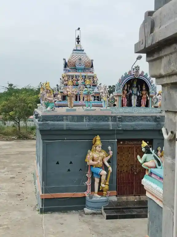 Arulmigu Varadharajaperumal Temple, Avati - 606108 அருள்மிகு வரதராஜப்பெருமாள் கோயில், Avati - 606108, Cuddalore - Ancient Temple Architecture and History Image 7