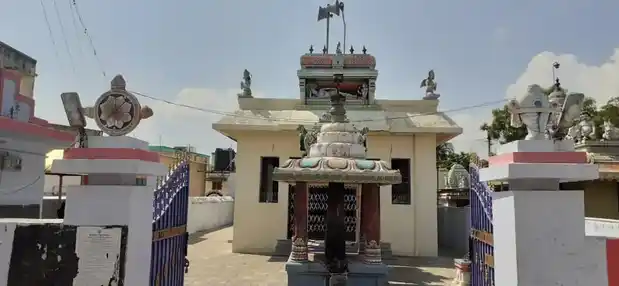 Arulmigu Varadharajaperumal Temple, Easanatham - 639203 Arulmigu Varadharajaperumal Temple, Easanatham - 639203, Karur - Ancient Temple Architecture and History Image 3