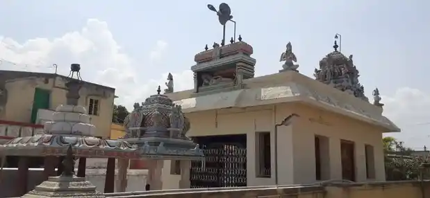 Arulmigu Varadharajaperumal Temple, Easanatham - 639203 Arulmigu Varadharajaperumal Temple, Easanatham - 639203, Karur - Ancient Temple Architecture and History Image 4