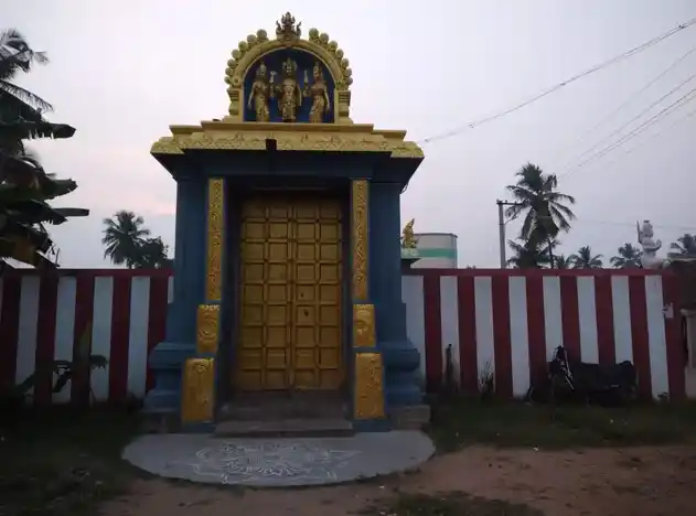 Arulmigu Varadharajaperumal Temple, Elangkaadu, - 605108 அருள்மிகு வரதராஜப்பெருமாள் திருக்கோயில், Elangkaadu, - 605108, Viluppuram - Ancient Temple Architecture and History Image 3