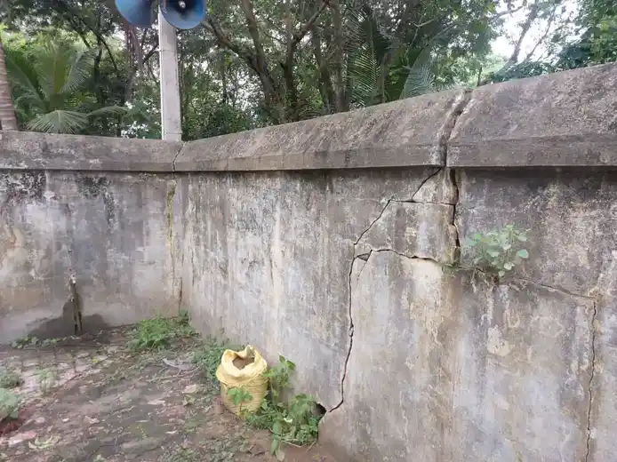 Arulmigu Varadharajaperumal Temple, Kalyanasozhapuram - 609811 அருள்மிகு வரதராஜப்பெருமாள் திருக்கோயில், Kalyanasozhapuram - 609811, Mayiladuthurai - Ancient Temple Architecture and History Image 7