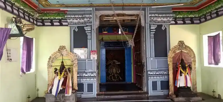 Arulmigu Varadharajaperumal Temple, Kanjanayakkanpatty - 636305 அருள்மிகு வரதராஜப்பெருமாள் திருக்கோயில், Kanjanayakkanpatty - 636305, Salem - Ancient Temple Architecture and History Image 3