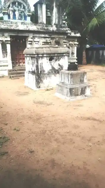 Arulmigu Varadharajaperumal Temple, Kavanur - 606110 அருள்மிகு வரதராஜபெருமாள் திருக்கோயில், காவனூர் - 606110, Cuddalore - Ancient Temple Architecture and History Image 4