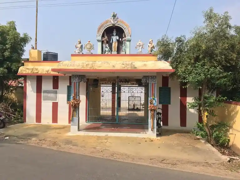 Arulmigu Varadharajaperumal Temple, Kolathuppalayam - 638152 அருள்மிகு வரதராஜப்பெருமாள் திருக்கோயில், Kolathuppalayam - 638152, Erode - Ancient Temple Architecture and History Image 3