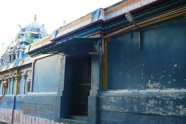 Arulmigu Varadharajaperumal Temple, Konerirajapuram - 613101 வரதராஜப்பெருமாள் திருக்கோயில், Konerirajapuram - 613101, Mayiladuthurai - Ancient Temple Architecture and History Image 4