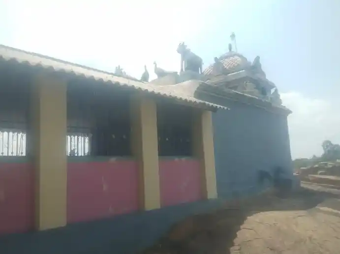 Arulmigu Varadharajaperumal Temple, Konneripatti, Ponnivadi - 638673 அருள்மிகு வரதராசப் பெருமாள் திருக்கோயில், Konneripatti, Ponnivadi - 638673, Tiruppur - Ancient Temple Architecture and History Image 2