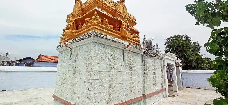 Arulmigu Varadharajaperumal Temple, Kottaimulanur, Moolanur - 638106 Arulmigu Varadharajaperumal Temple, கோட்டை மூலனுார், மூலனுார் - 638106, Tiruppur - Ancient Temple Architecture and History Image 3