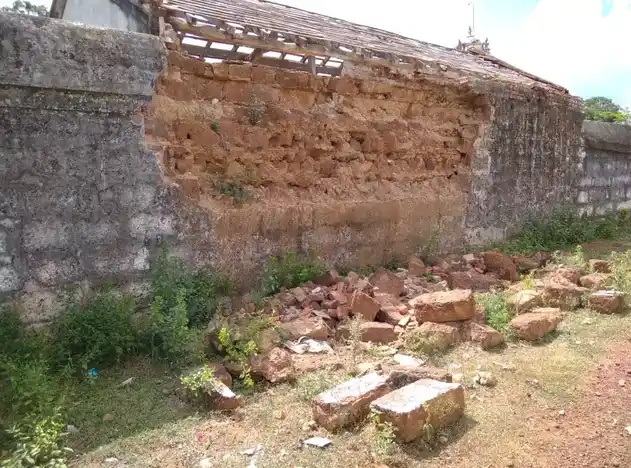 Arulmigu Varadharajaperumal Temple, Kuvagam - 621710 Arulmigu Varadharajaperumal Temple, Kuvagam - 621710, Ariyalur - Ancient Temple Architecture and History Image 5