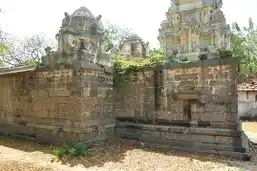 Arulmigu Varadharajaperumal Temple, Marakkanam - 604302 அருள்மிகு வரதராஜப்பெருமாள் திருக்கோயில், மரக்காணம் - 604302, Viluppuram - Ancient Temple Architecture and History Image 2
