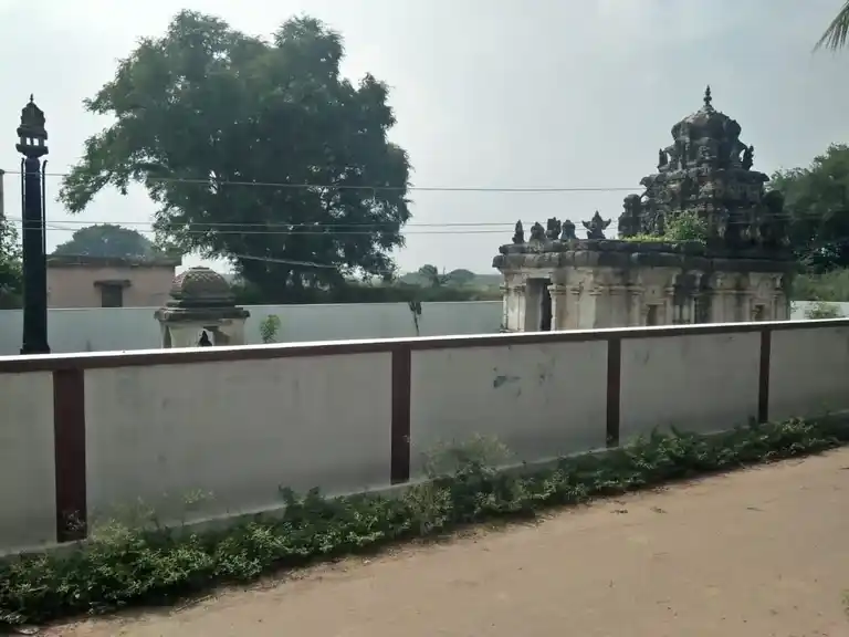 Arulmigu Varadharajaperumal Temple, Mullaiyur - 621730 அருள்மிகு வரதராஜப்பெருமாள் திருக்கோயில், முல்லையூர் - 621730, Ariyalur - Ancient Temple Architecture and History Image 2