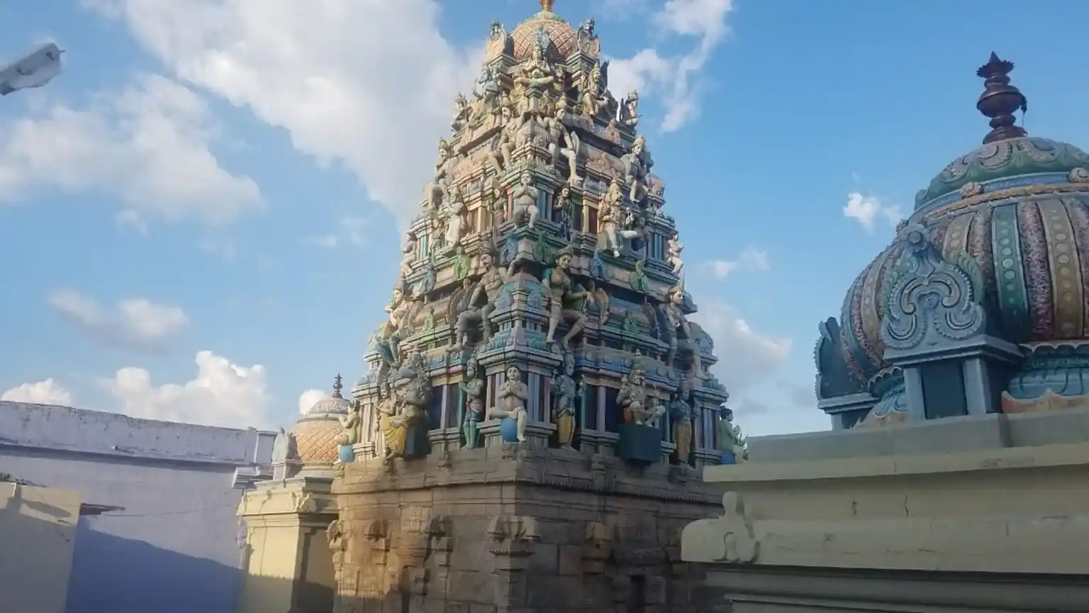 Arulmigu Varadharajaperumal Temple, Nanjaikolanalli, Nanjaikolanalli - 638154 அருள்மிகு வரதராஜப்பெருமாள் திருக்கோயில், Nanjaikolanalli, Nanjaikolanalli - 638154, Erode - Ancient Temple Architecture and History Image 4