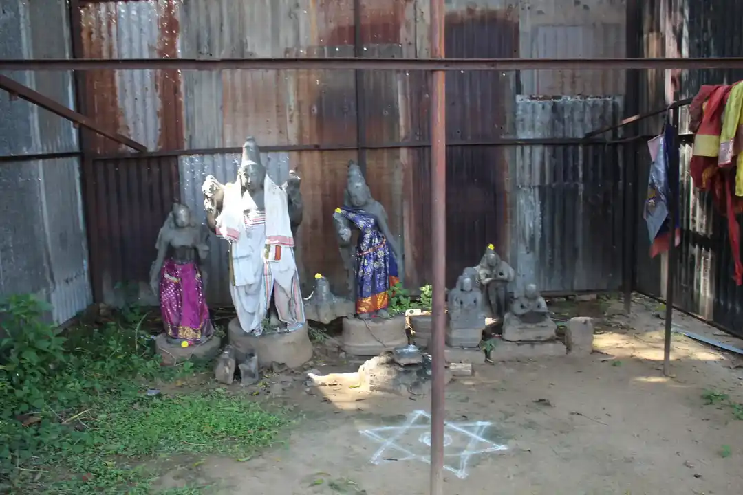 Arulmigu Varadharajaperumal Temple, Panthee - 612605 அருள்மிகு வரதராஜப் பெருமாள் திருக்கோயில், Panthee - 612605, Thanjavur - Ancient Temple Architecture and History Image 4