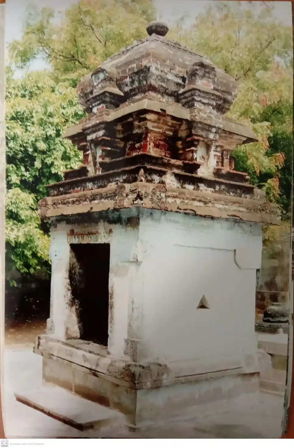Arulmigu Varadharajaperumal Temple, Pavithram - 637021 அருள்மிகு வரதராஜபெருமாள் திருக்கோயில், Pavithram - 637021, Namakkal - Ancient Temple Architecture and History Image 6