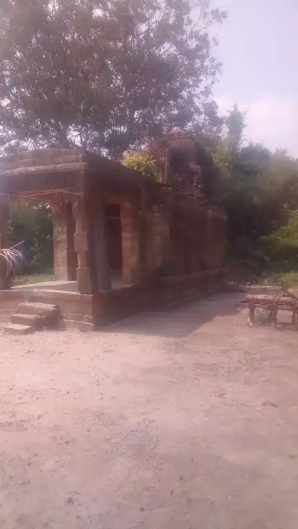 Arulmigu Varadharajaperumal Temple, Perumandi - 621714 அருள்மிகு வரதராஜப்பெருமாள் திருக்கோயில்,  - 621714, Ariyalur - Ancient Temple Architecture and History Image 3