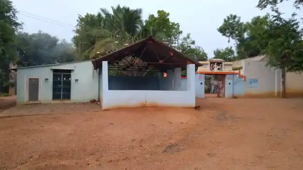 Arulmigu Varadharajaperumal Temple, Ponparapi - 621710 Arulmigu Varadharajaperumal Temple, Ponparapi - 621710, Ariyalur - Ancient Temple Architecture and History Image 4