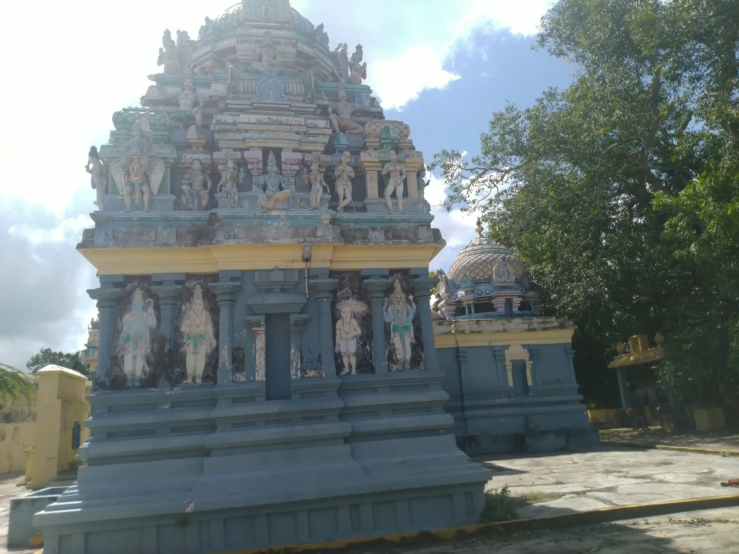 Arulmigu Varadharajaperumal Temple, Povanur - 612803 அருள்மிகு வரதராஜபெருமாள் திருக்கோயில், Povanur - 612803, Thiruvarur - Ancient Temple Architecture and History Image 9