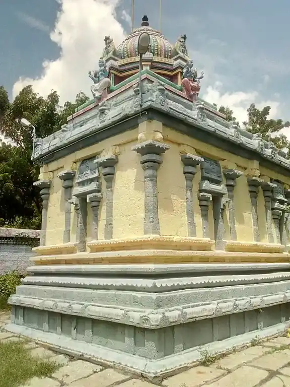 Arulmigu Varadharajaperumal Temple, Railway Gate, Ariyalur - 621704 Arulmigu Varadharajaperumal Temple, இரயில்வே கேட், அரியலூர் - 621704, Ariyalur - Ancient Temple Architecture and History Image 5