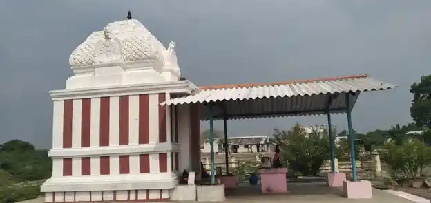 Arulmigu Varadharajaperumal Temple, Sarkar Valavanthi - 637017 அருள்மிகு வரதராஜபெருமாள் திருக்கோயில், சர்கார் வாழவந்தி - 637017, Namakkal - Ancient Temple Architecture and History Image 3
