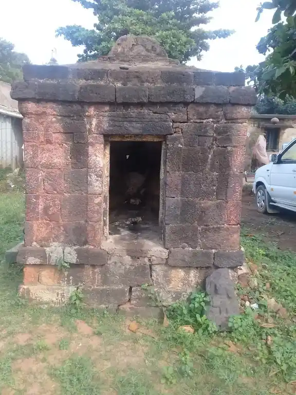 Arulmigu Varadharajaperumal Temple, Suthamalli - 621707 அருள்மிகு வரதராஜப்பெருமாள் திருக்கோயில், Suthamalli - 621707, Ariyalur - Ancient Temple Architecture and History Image 2